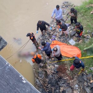 ac7589c9-f842-4d8d-96a6-63439c34424f