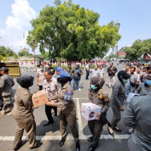 32d9a1ce-293b-4861-a7c0-4cf6e820364c